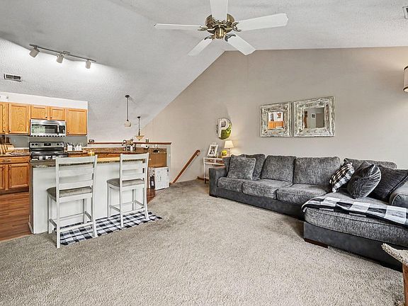 2nd image of 7335 Derby Ln