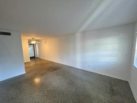 5th image of 2815 W Horatio St APT 8