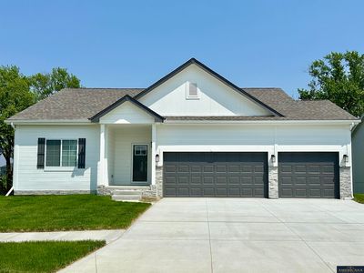 10702 Portage Dr, Papillion, NE, 68046