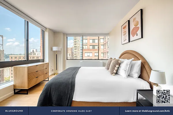 Rented by The Blueground | media 34