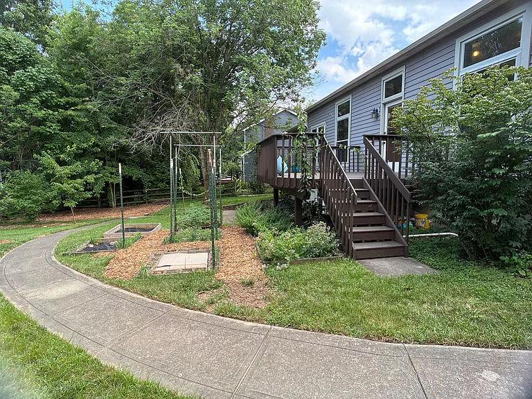 6400 Belmont Park Ct — Photo 66