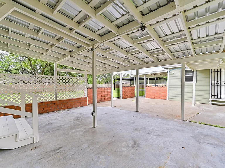 5220 Krueger Dr — Photo 18