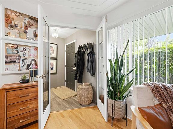 5th image of 42 H S Green Meadow Cres