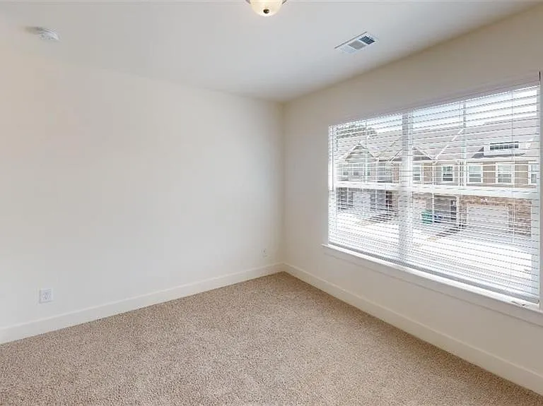 6414 Shalks Crossing Dr — Photo 22