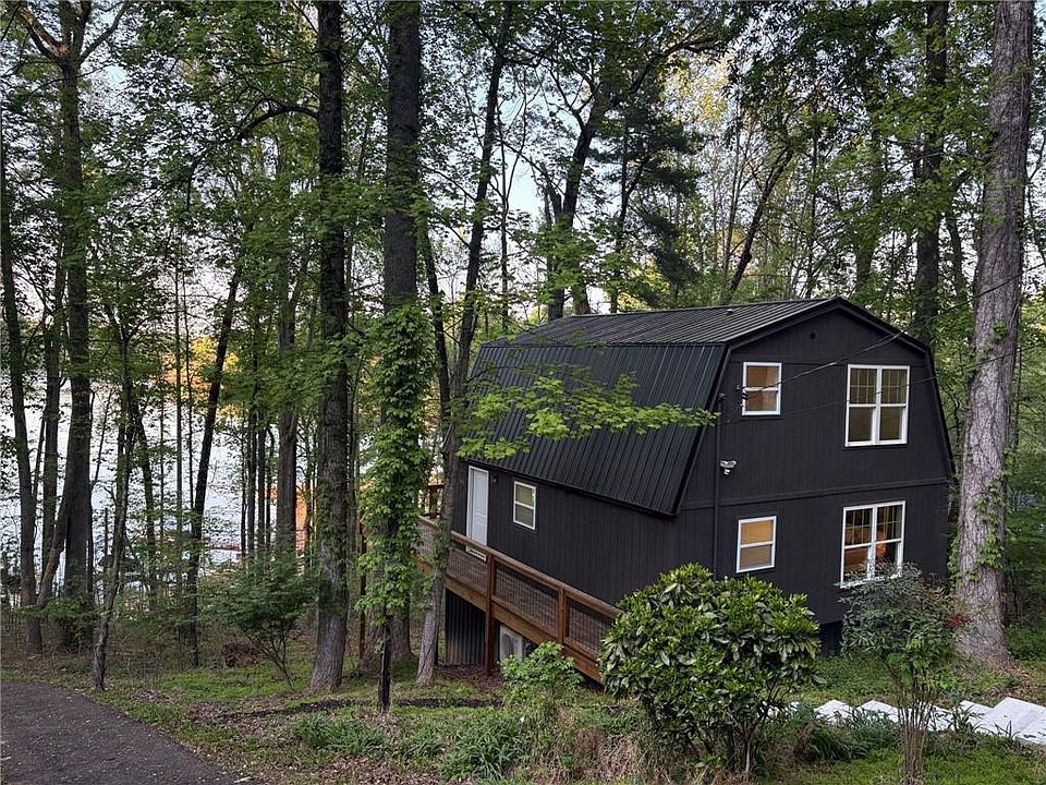 1st image of 6995 Lakeside Pl