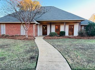 202 Memory Ln, Madison, MS 39110