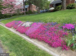 6739 Montour Dr, Falls Church, VA 22043