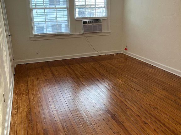 2nd image of 1259 McDuff Ave S