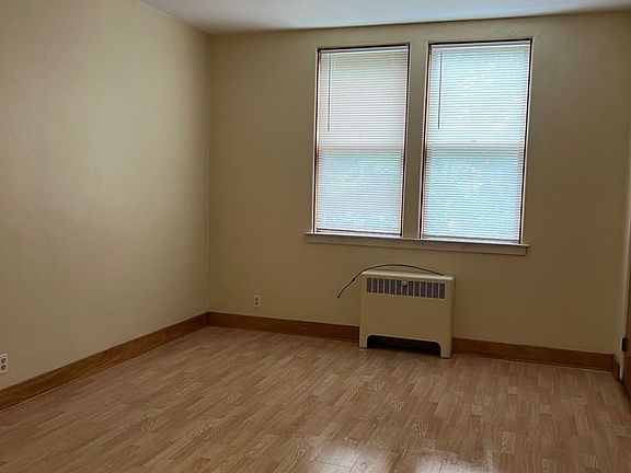 2nd image of 1904 N Main St #7M