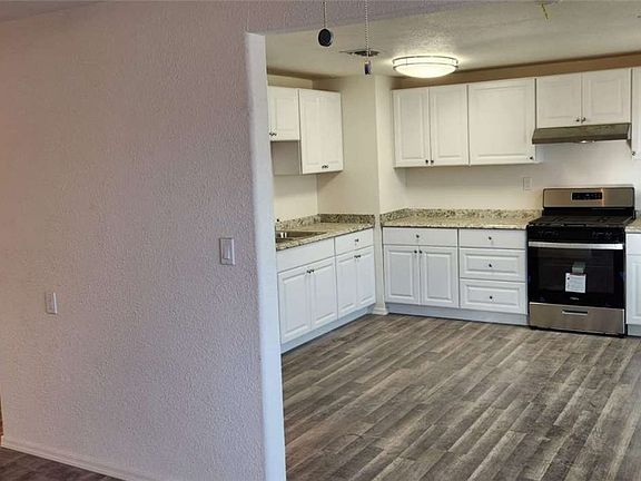 3rd image of 2395 5th Street
