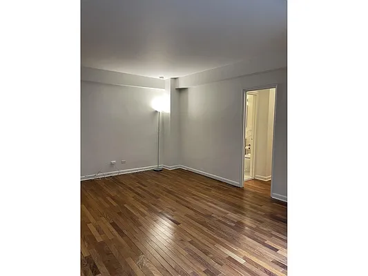 Rented by Douglas Elliman | media 10