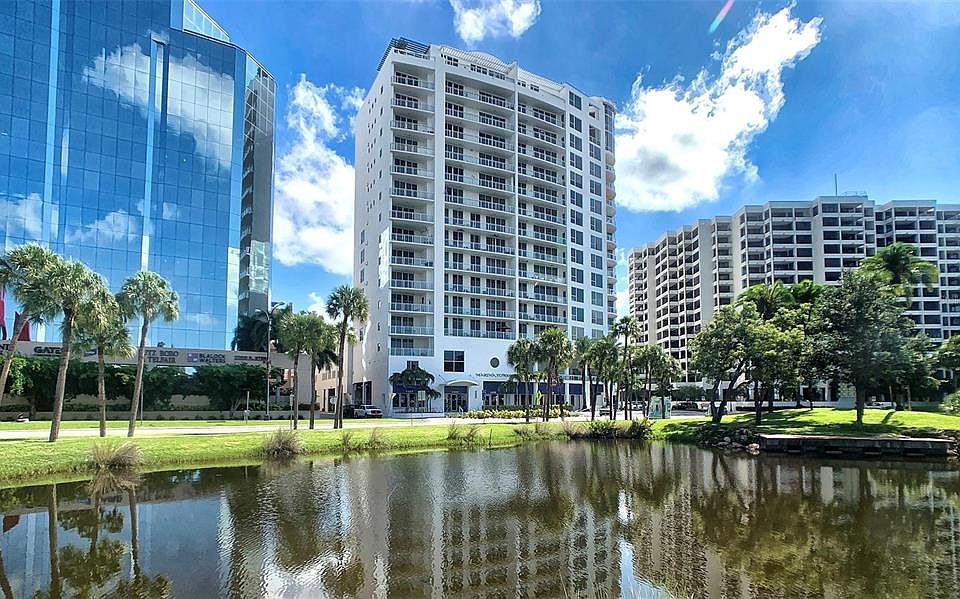 1st image of 1233 N GULFSTREAM AVENUE #301