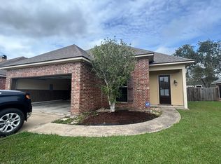 104 Peak Run, Youngsville, LA 70592