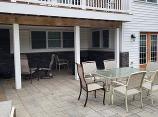 271 Montauk Ave, Stonington, CT 06378