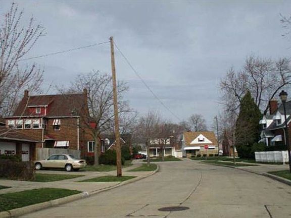 4th image of 275 E 197th St