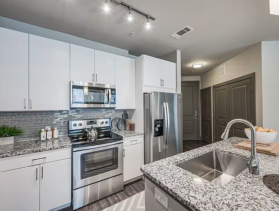 2nd image of 402 W Grand Pkwy S #18.202