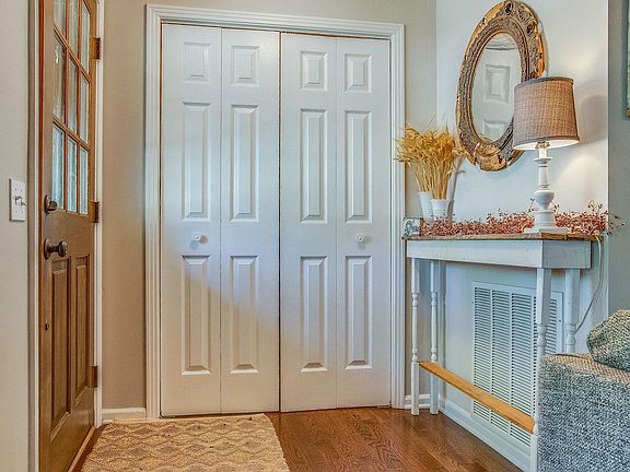 5th image of 506 Countrywood Dr