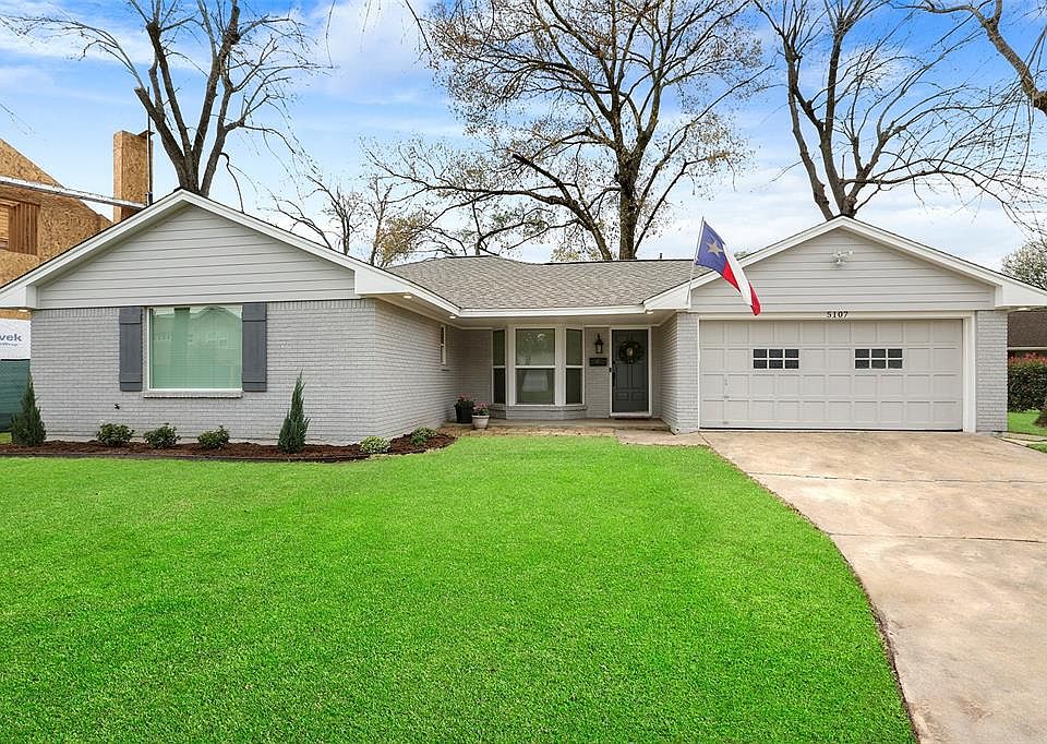 1st image of 5107 Poinciana Dr
