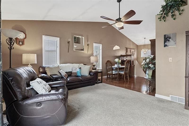 192 Cambria Hill Dr, Tarentum, PA 15084 Zillow