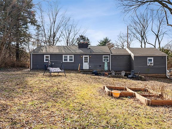 5th image of 8381 Latty Ave