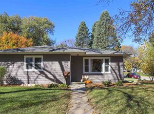 2602 Saratoga Dr, Waterloo, IA 50702