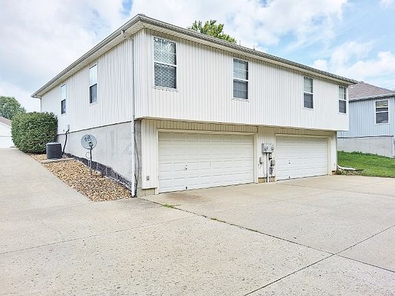 2nd image of 2926-28 NW Mill Pl #F6a94970f