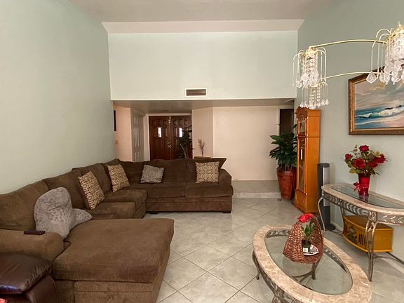 3rd image of 7937 W Tuckey Ln