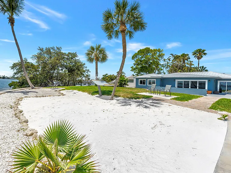 860 Boca Ciega Isle Dr — Photo 9