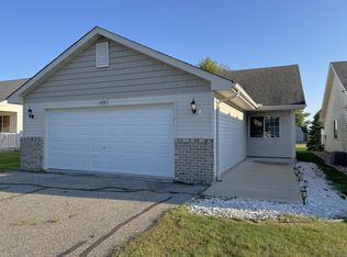 438 Lake Trl, Winsted, MN 55395