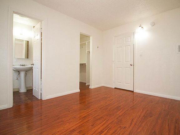 4th image of 12920 Dalewood St APT 6
