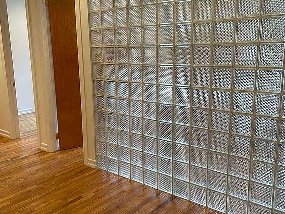 2nd image of 56 Livingston St #9