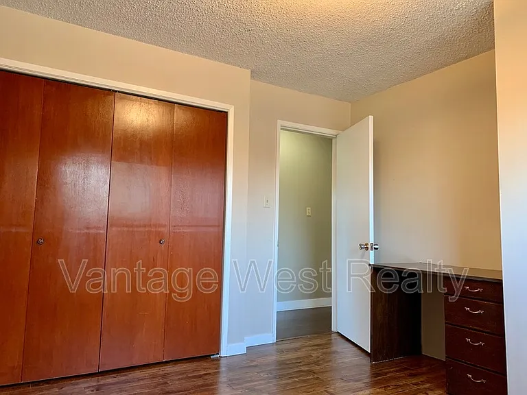 2009A Polo Rd — Photo 16