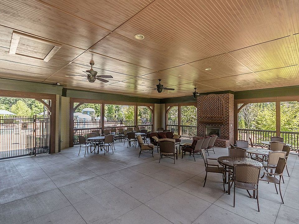 2nd image of 224 Mayfield Dr