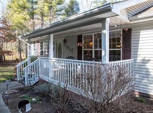 1014 White Pine Dr, Laurel Park, NC 28739