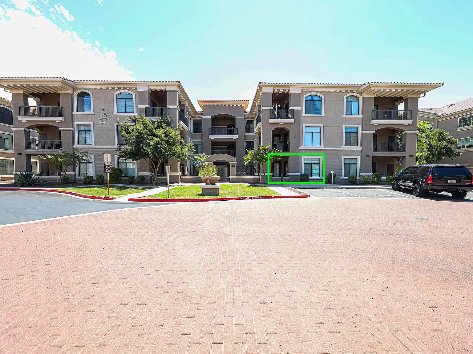 2 bed, 1115 sqft, $2,950 — Photo 3