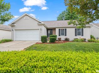 52 Bourbaki Rd, New Berlin, IL 62670