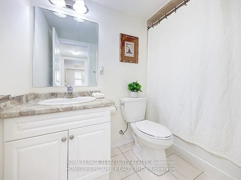 2412 Fall Harvest Cres — Photo 7