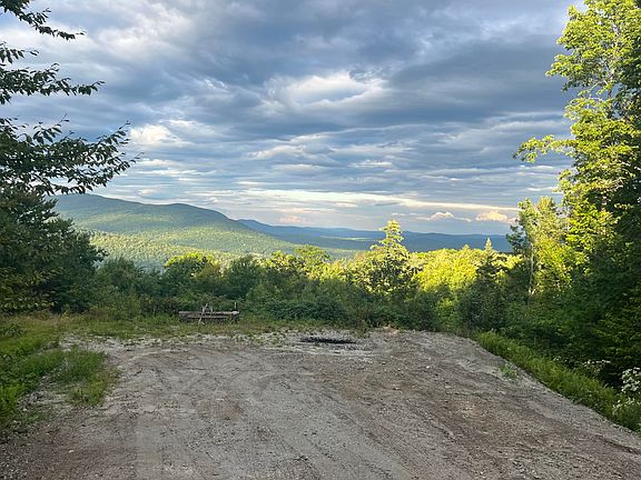 5th image of 326 Outlook Road