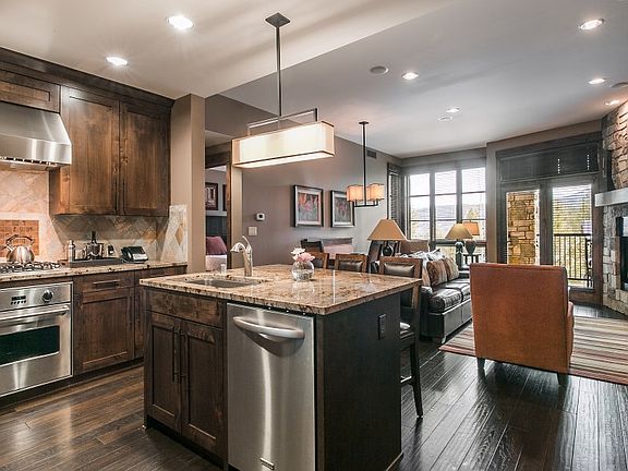 2nd image of 970 Northstar Dr #208