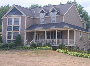 13B Carpenter Hill Rd, Mendon, MA 01756