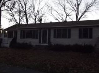 63 Elgin St, Nashua, NH 03060
