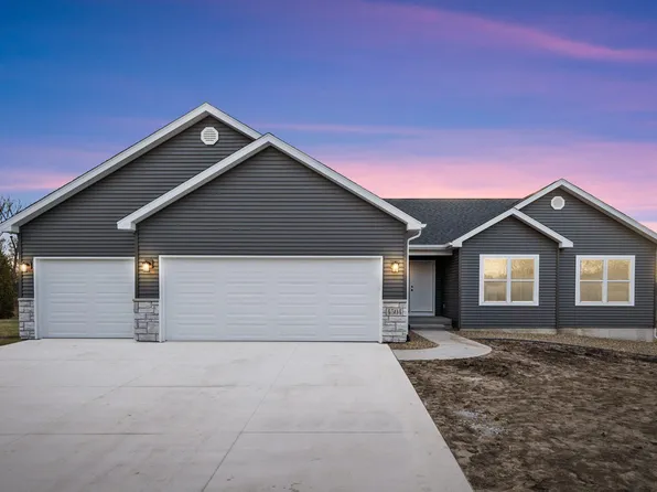 4504 Lafayette Rd, Evansdale, IA 50707