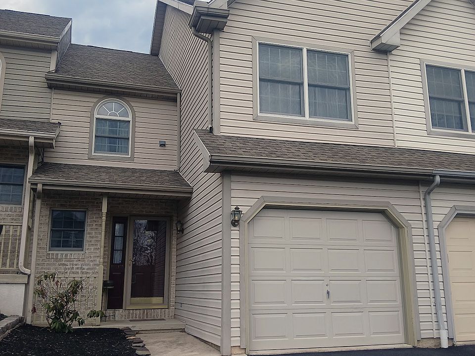 1st image of 105 Hiddenwood Dr
