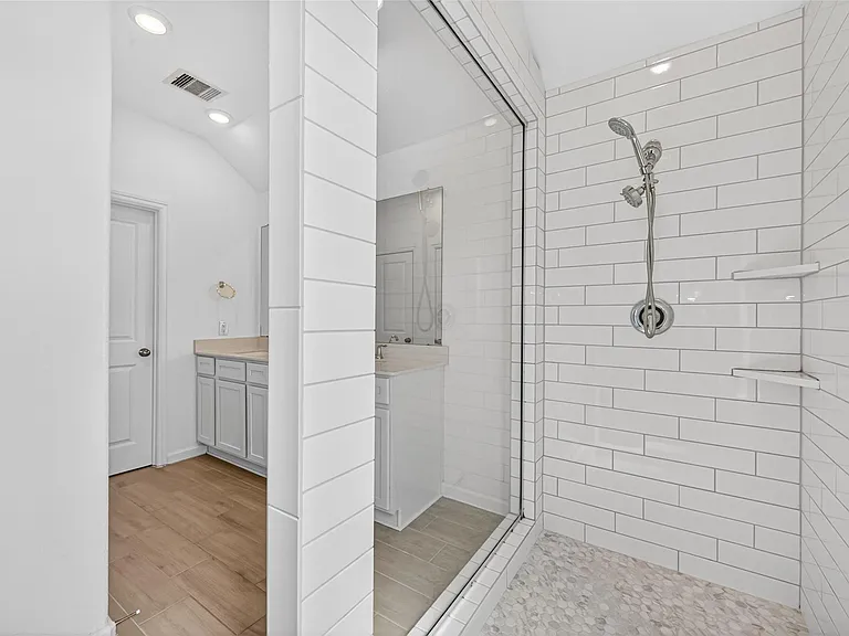 5703 Foggy Vine Ct — Photo 29