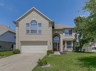 10734 White Bridge Ln, Sugar Land, TX 77498