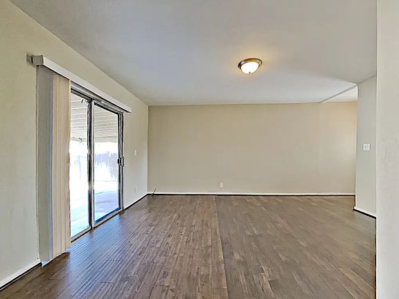3rd image of 7949 Crowndale Ave