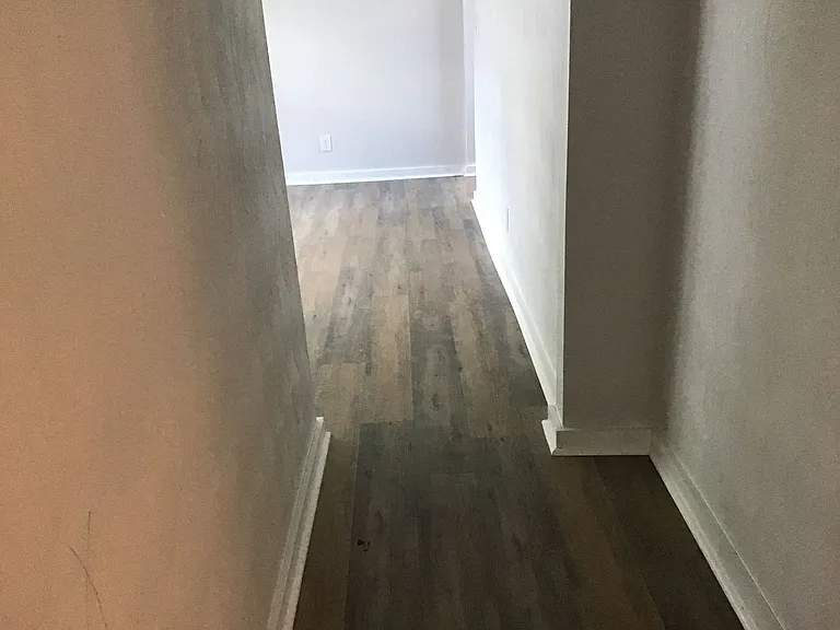 607 N High St — Photo 3