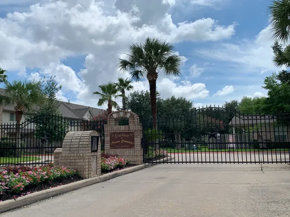 7507 N Linpar Ct, Houston, TX 77040