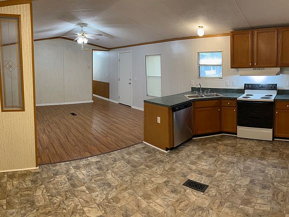 2nd image of 42776 Brown Rd