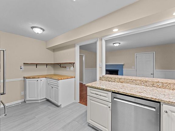 5th image of 1132 Sippel Dr